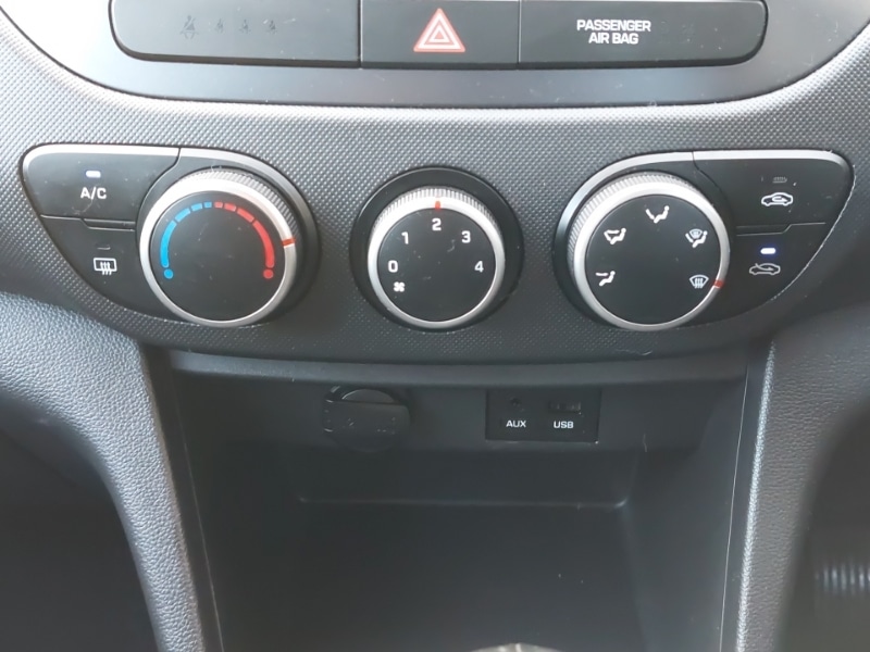 Used Hyundai i10 2019 for sale - 77223879: Photo 13