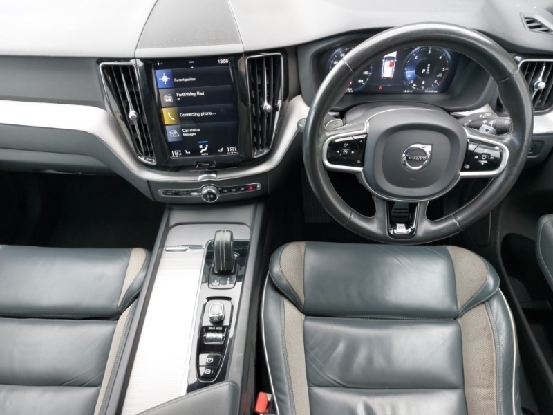 Used Volvo XC60 2020 for sale - 76343350: Photo 2