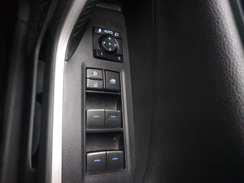 Used Toyota RAV4 2022 for sale - 77761429: Photo 17