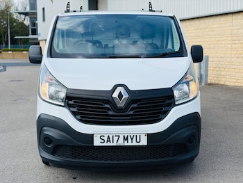 Used Renault Trafic 2017 for sale - 79472280: Photo