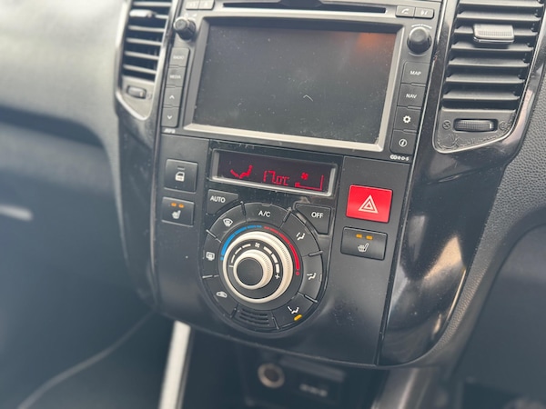 Used Kia Venga 2012 for sale - 74293947: Photo 22