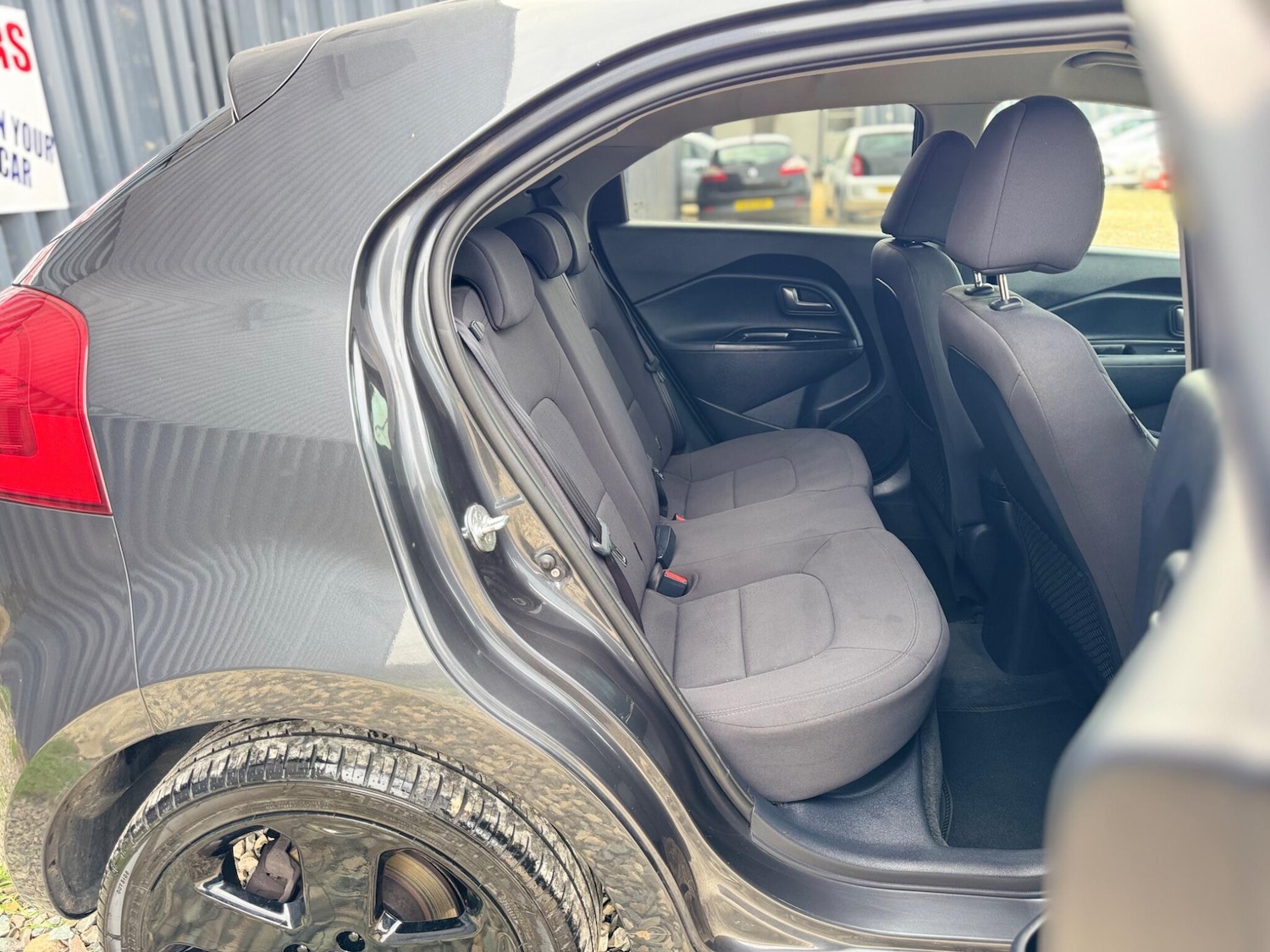 Used Kia Rio 2014 for sale - 76158968: Photo 24