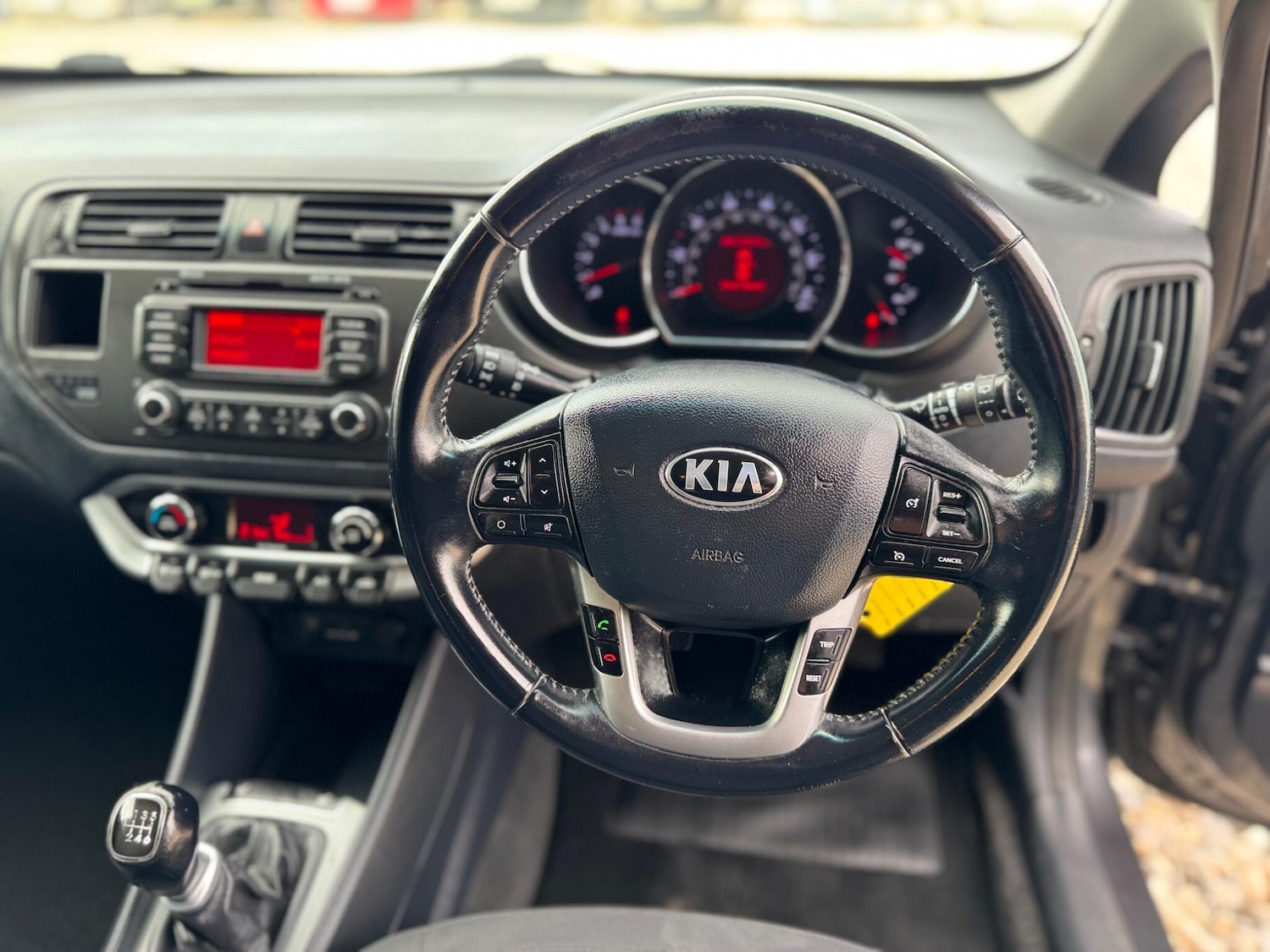 Used Kia Rio 2014 for sale - 76158968: Photo 30