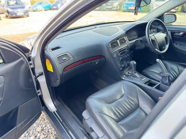 Used Volvo V70 2003 for sale - 76226637: Photo 10