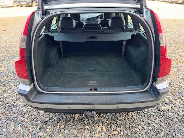 Used Volvo V70 2003 for sale - 76226637: Photo 20