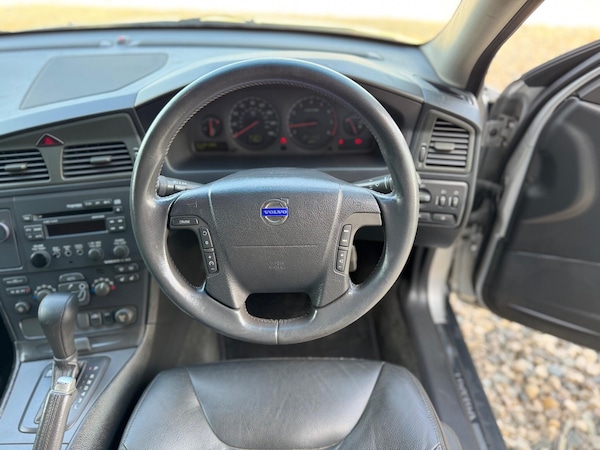 Used Volvo V70 2003 for sale - 76226637: Photo 31
