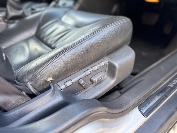 Used Volvo V70 2003 for sale - 76226637: Photo 32