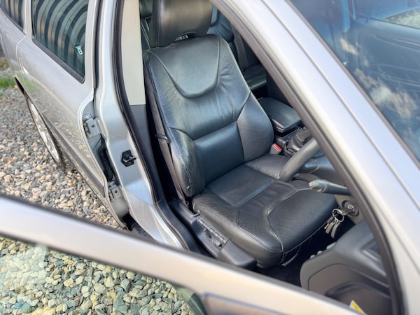 Used Volvo V70 2003 for sale - 76226637: Photo 33