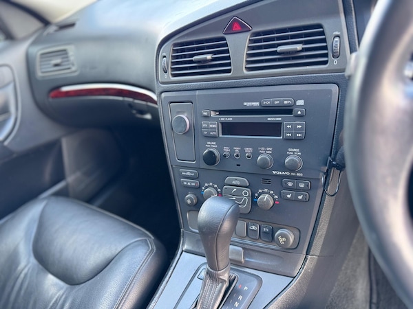 Used Volvo V70 2003 for sale - 76226637: Photo 35
