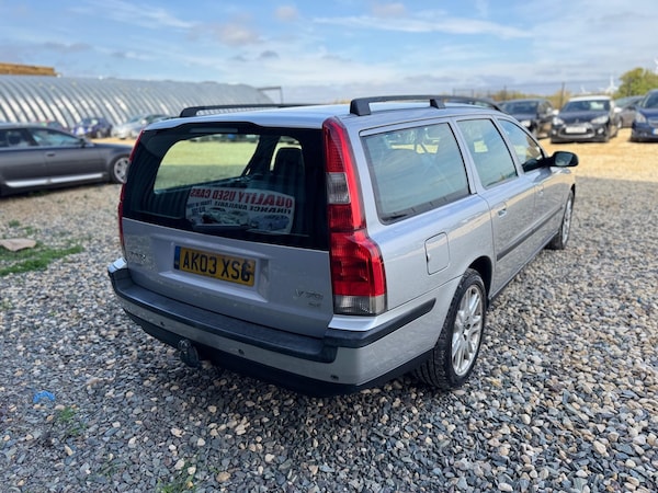 Used Volvo V70 2003 for sale - 76226637: Photo 7