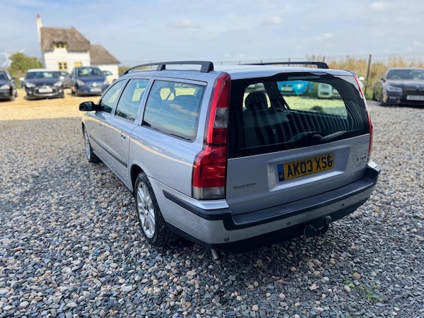 Used Volvo V70 2003 for sale - 76226637: Photo 9