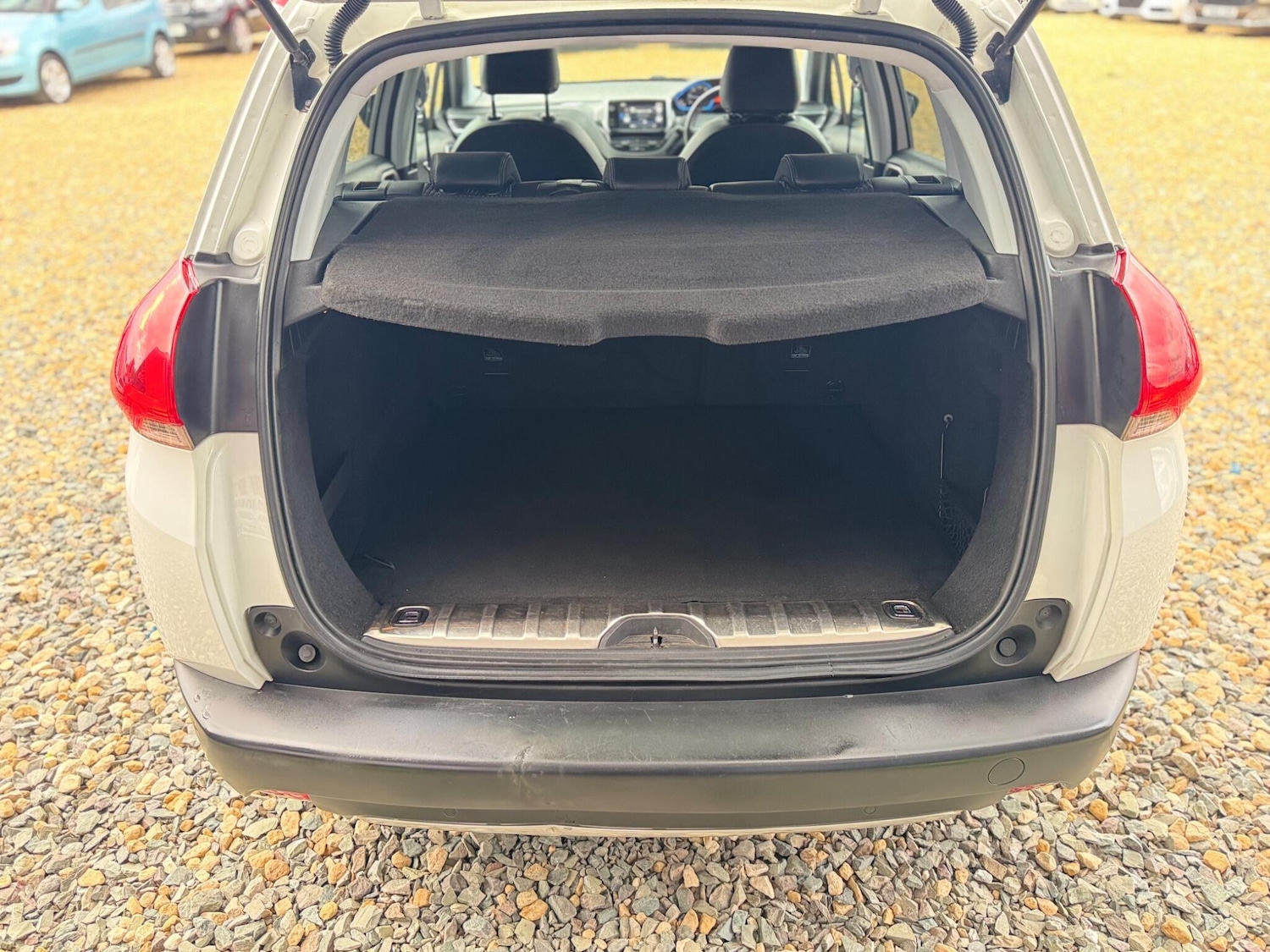 Used Peugeot 2008 2015 for sale - 76360022: Photo 22