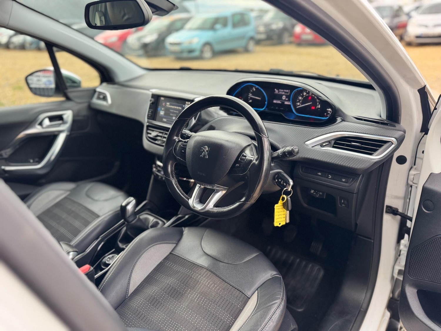 Used Peugeot 2008 2015 for sale - 76360022: Photo 27