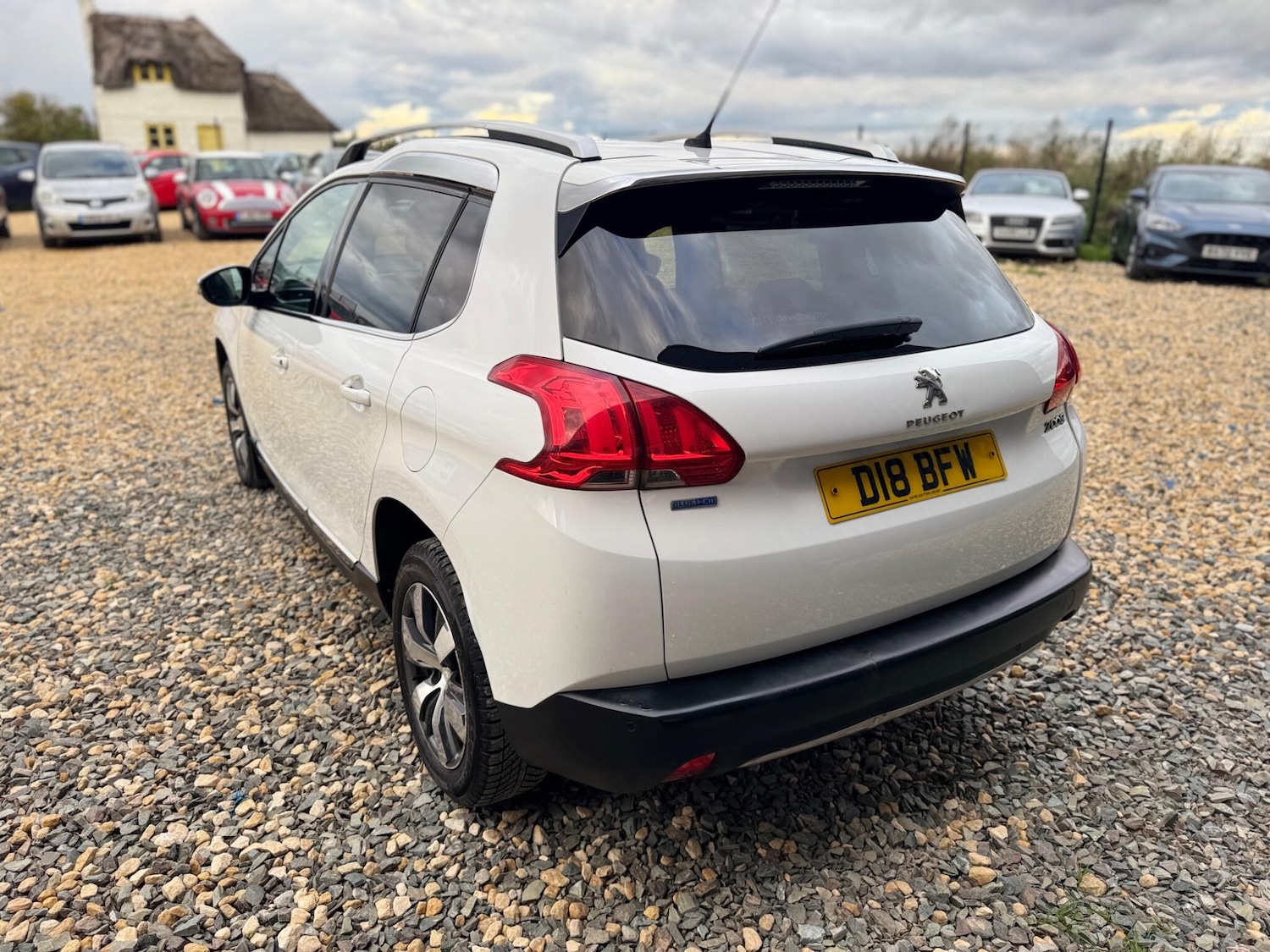 Used Peugeot 2008 2015 for sale - 76360022: Photo 4