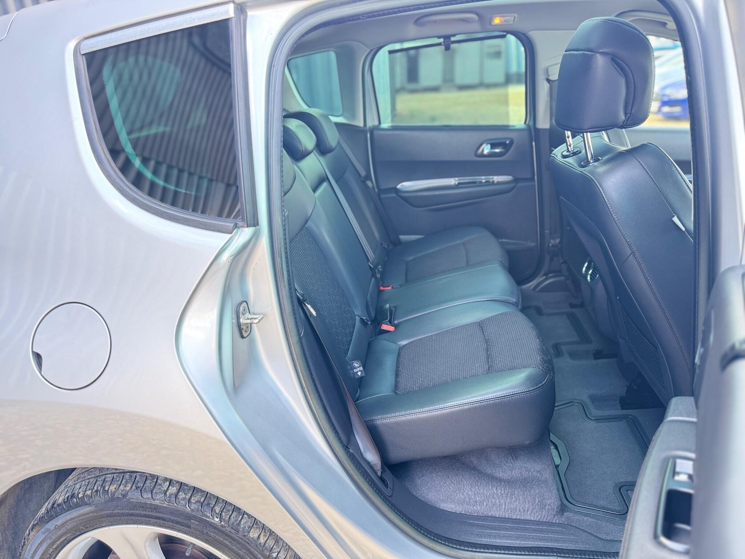 Vehicle 29