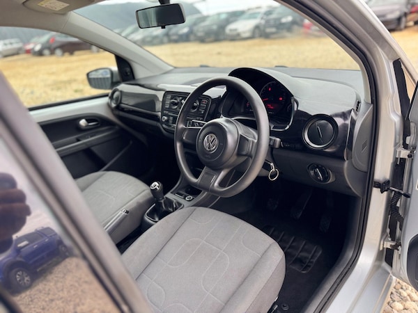 Used Volkswagen up! 2015 for sale - 76239272: Photo 27