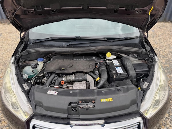 Used Peugeot 208 2014 for sale - 75400852: Photo 24