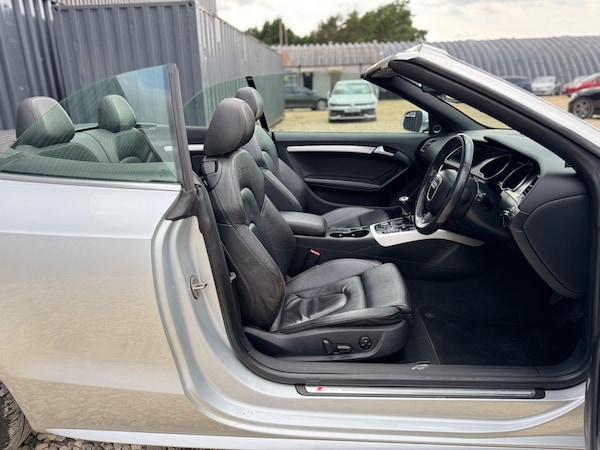 Used Audi A5 Cabriolet 2009 for sale - 75402044: Photo 16