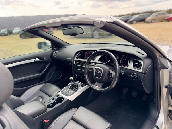 Used Audi A5 Cabriolet 2009 for sale - 75402044: Photo 17
