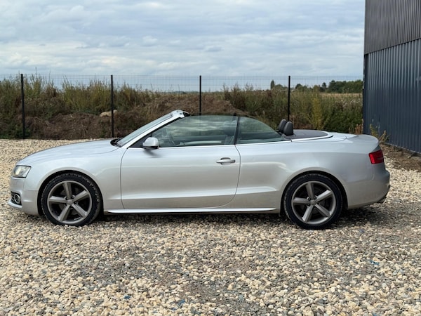 Used Audi A5 Cabriolet 2009 for sale - 75402044: Photo 4