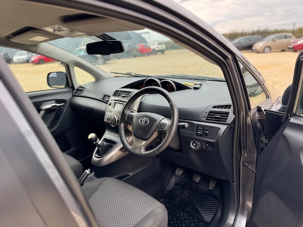 Used Toyota Verso 2009 for sale - 74787763: Photo 22
