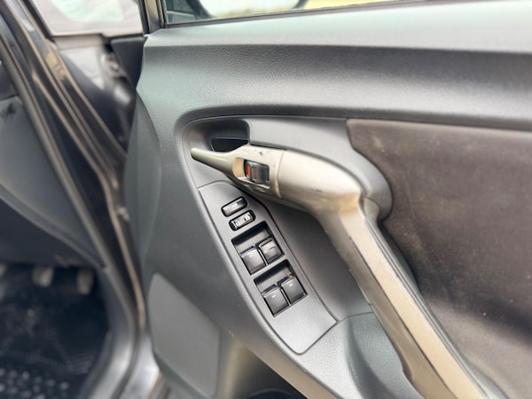 Used Toyota Verso 2009 for sale - 74787763: Photo 33