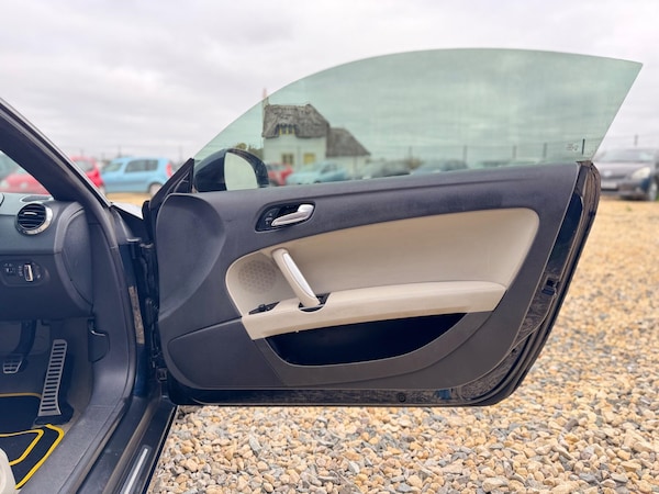 Used Audi TT 2010 for sale - 76282729: Photo 18