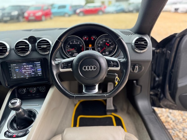 Used Audi TT 2010 for sale - 76282729: Photo 25