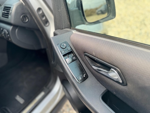 Used Mercedes-Benz A-Class 2009 for sale - 73039471: Photo 30