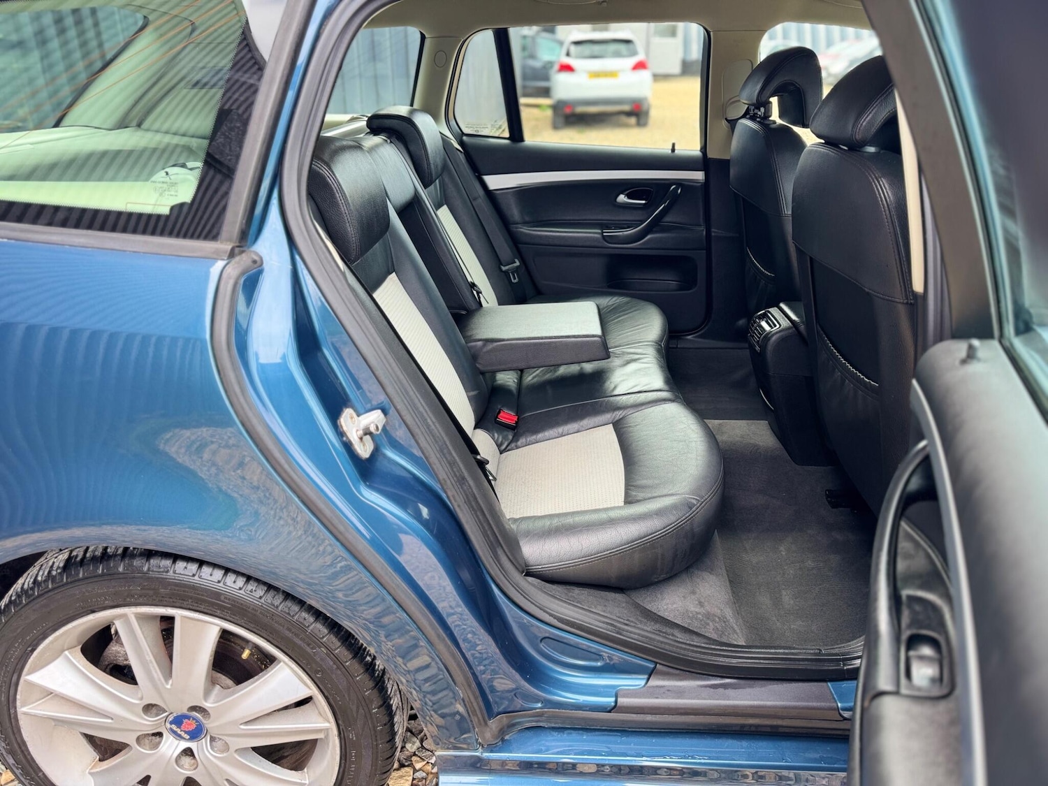 Used Saab 9-3 2007 for sale - 76360393: Photo 33