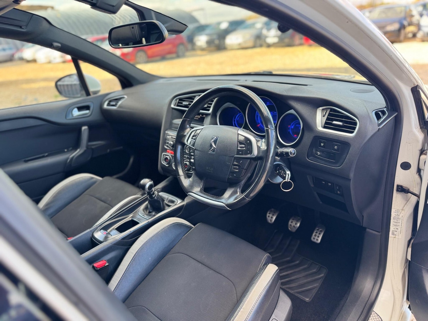 Used Citroen DS4 2011 for sale - 76137345: Photo 25