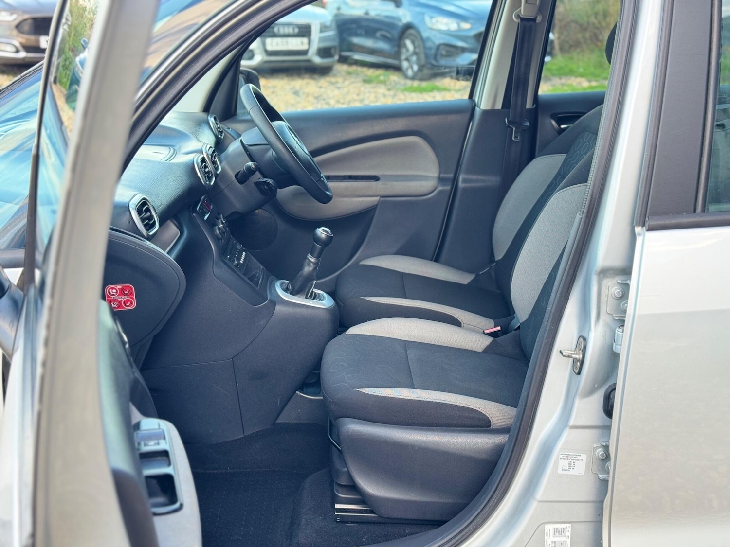 Used Citroen C3 Picasso 2012 for sale - 76388045: Photo 15