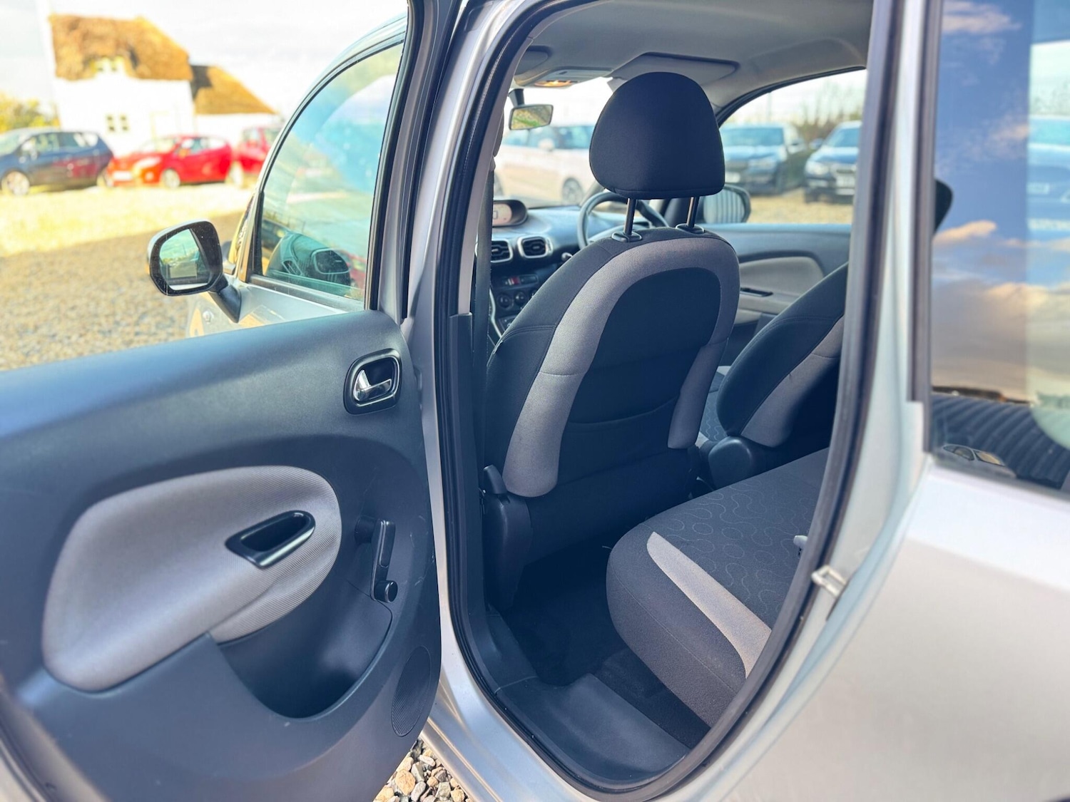 Used Citroen C3 Picasso 2012 for sale - 76388045: Photo 18