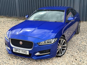 Used Jaguar XE 2017 for sale - 75601418: Photo
