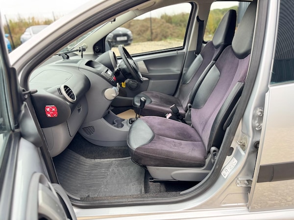 Used Toyota AYGO 2009 for sale - 75520490: Photo 14
