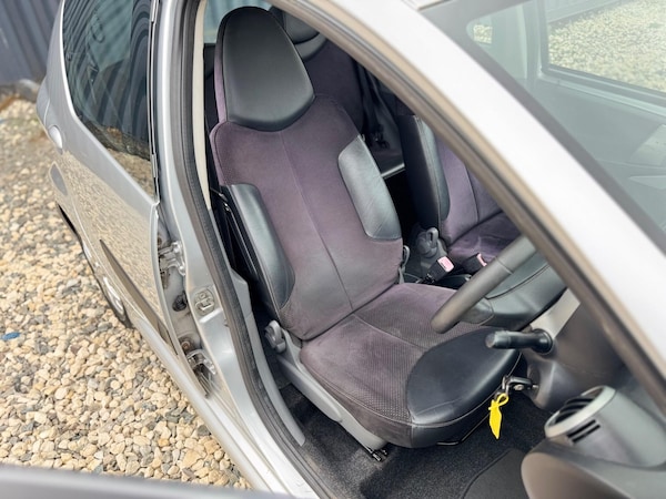 Used Toyota AYGO 2009 for sale - 75520490: Photo 24