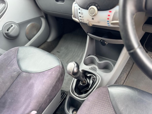 Used Toyota AYGO 2009 for sale - 75520490: Photo 27