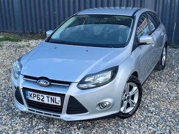 Used Ford Focus 2013 for sale - 75940090: Photo