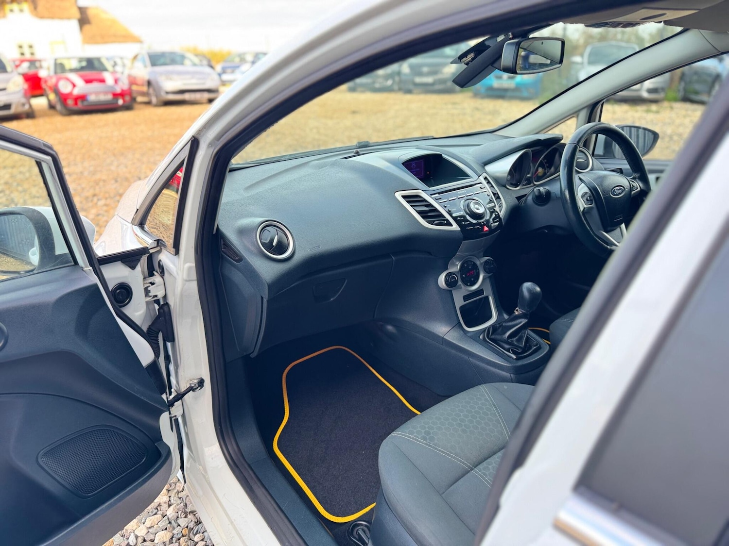 Used Ford Fiesta 2012 for sale - 76377790: Photo 13