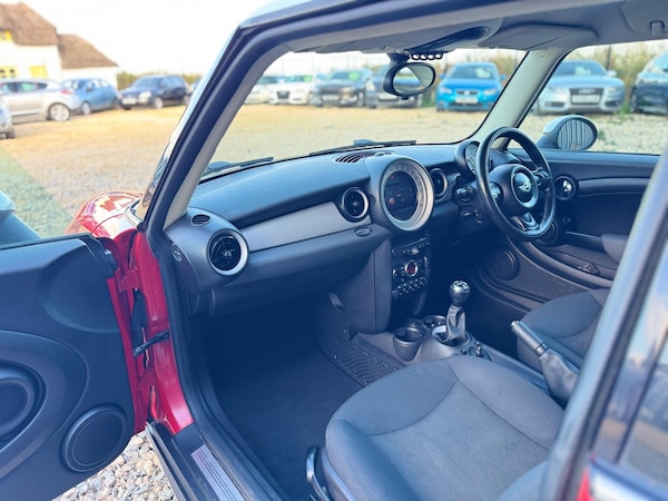 Used MINI Hatch 2010 for sale - 76296100: Photo 13