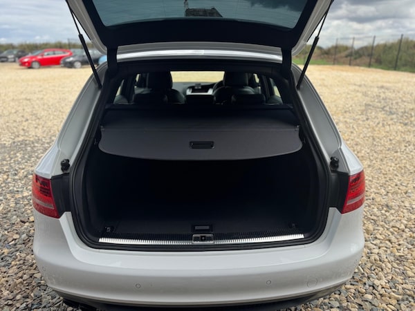 Used Audi A4 Avant 2023 for sale - 74738175: Photo 10