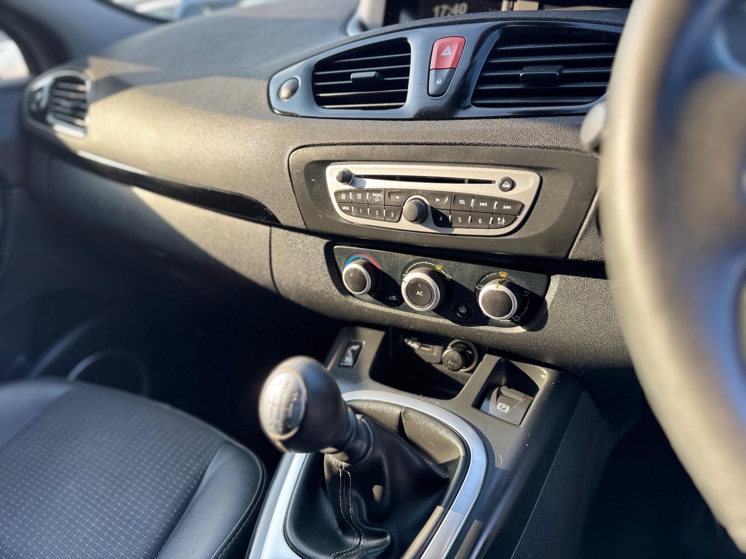 Vehicle 28