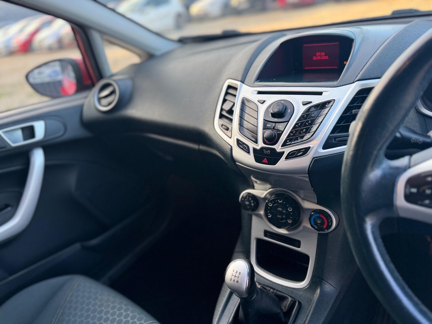 Used Ford Fiesta 2012 for sale - 76137406: Photo 28