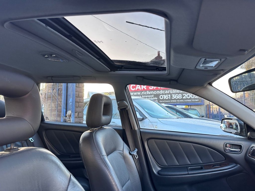 Used Toyota Avensis 2002 for sale - 76745055: Photo 16