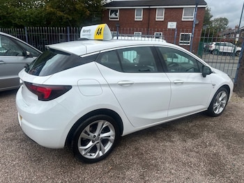 Used Vauxhall Astra 2017 for sale - 76203440: Photo