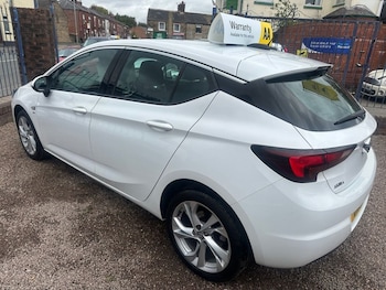 Used Vauxhall Astra 2017 for sale - 76203440: Photo