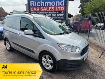 Used Ford Transit Courier 2017 for sale - 75359191: Photo