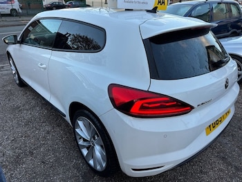 Used Volkswagen Scirocco 2015 for sale - 76520550: Photo