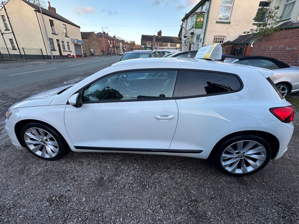 Used Volkswagen Scirocco 2015 for sale - 76520550: Photo 6