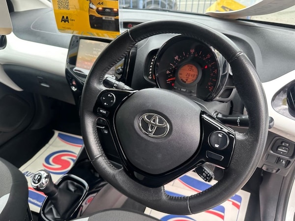 Used Toyota AYGO 2018 for sale - 75716283: Photo 12